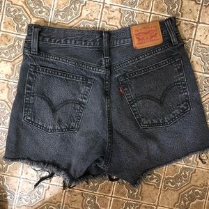 Levi's Shorts - Levi’s Wedgie Fit Shorts Levi's Shorts - Levi’s Wedgie Fit Shorts
